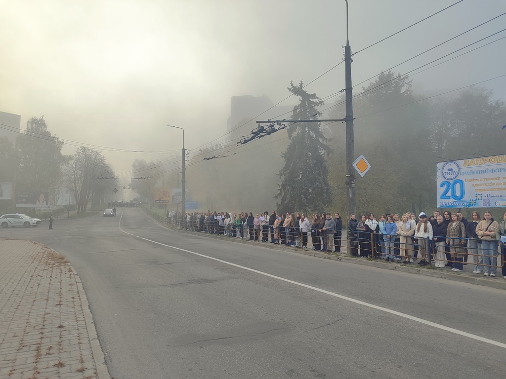 Ми пам'ятаємо, завдяки кому живемо, навчаємось та працюємо!